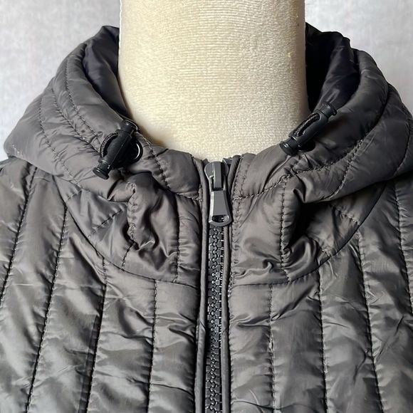 Urban Outfitters BDG Charcoal Gray Quilted Lightweight Puffer (Size: Medium) - Picture 6 of 10